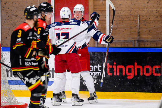 Nässjös Erik Holm jublar