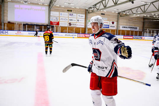 Nässjös Erik Holm jublar