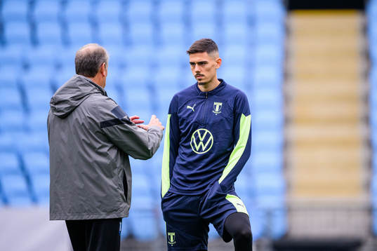 Head coach Åge Hareide and Dennis Hadzikadunic