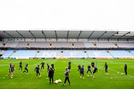 Bläddra bland fler bilder av Football, UEFA Europa League, Malmö FF, Training 