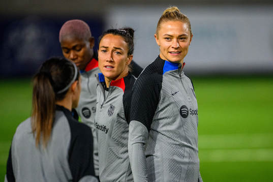 Lucy Bronze and Fridolina Rolfö