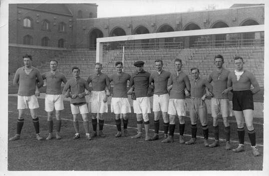 Fotboll, Handelshögskolans lag. 26 oktober 1922