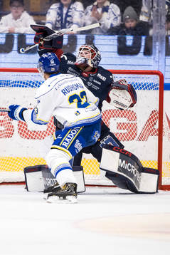 Leksands Mikael Ruohomaa och Linköpings målvakt Marcus