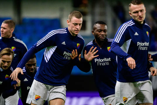 Jesper Löfgren of Djurgården and Emmanuel Banda of
