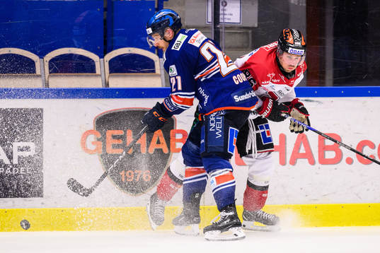 Växjös Brian Cooper och Örebros Mathias Bromé