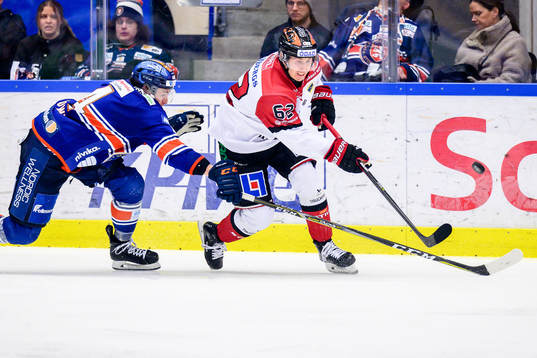 Växjös Keegan Lowe och Örebros Robert Leino