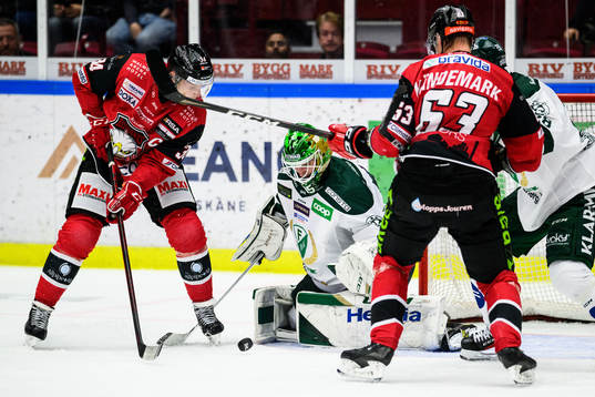 Malmö Redhawks Carl Söderberg och Färjestads målvakt