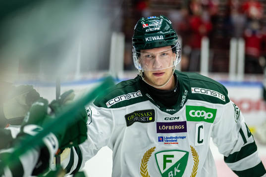 Färjestads Victor Ejdsell jublar