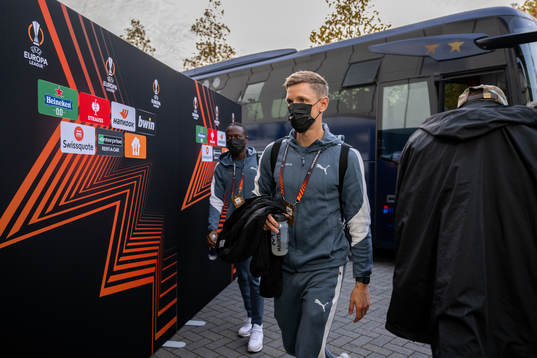 Sören Rieks of Malmö FF arrives to the stadium
