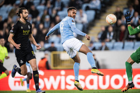 Christian Burgess of Union SG and Isaac Kiese Thelin of