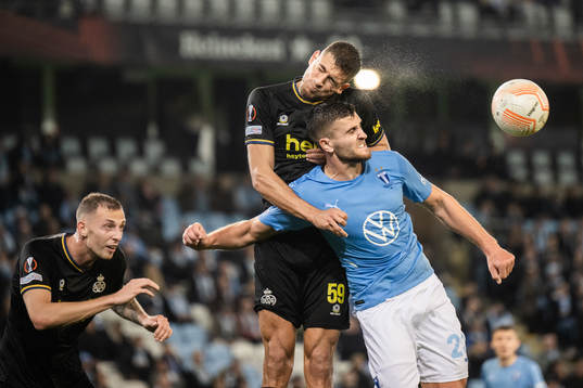 Ismael Kandouss of Union SG and Matěj Chalus of Malmö