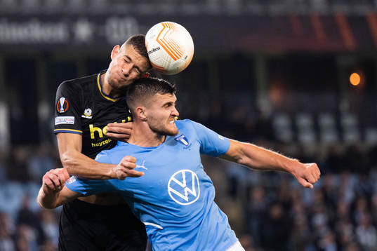 Ismael Kandouss of Union SG and Matěj Chalus of Malmö