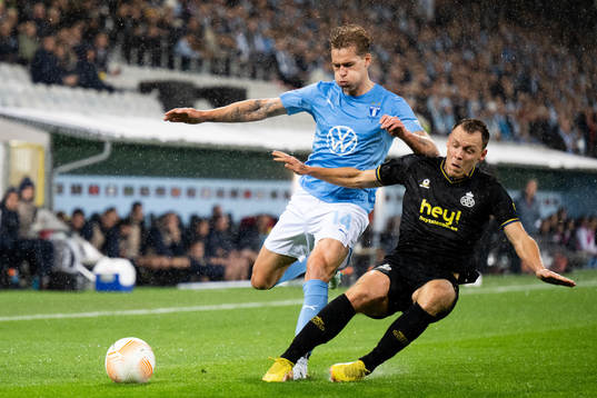 Felix Beijmo of Malmö and Senne Lynen of Union SG