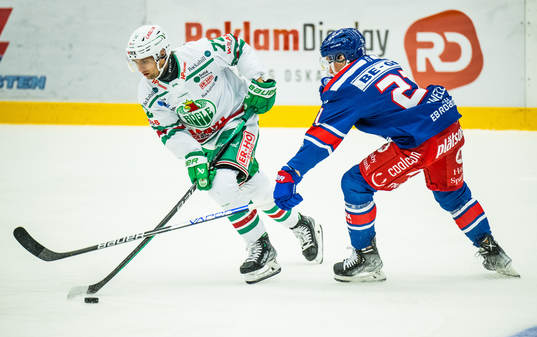 Rögles Daniel Zaar och Oskarshamns Myles Powell