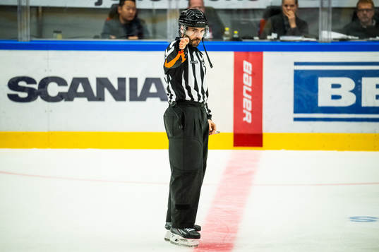 Domaren godkänner Oskarshamns 2-3 mål