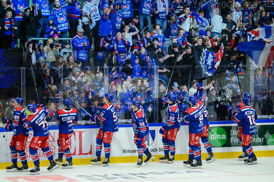Oskarshamns spelare jublar