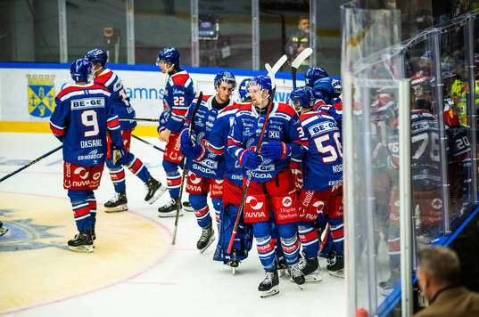Oskarshamns spelare jublar