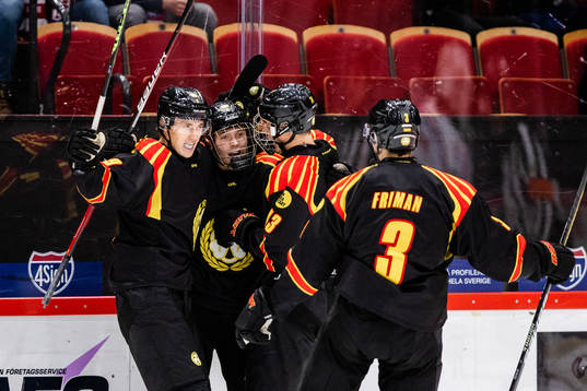 Brynäs Noel Nordh jublar med William Strömgren, Theo