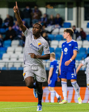 Joel Asoro of Djurgården celebrates