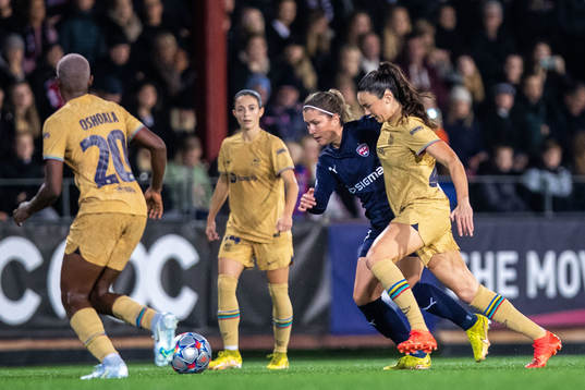 Loreta Kullashi of FC Rosengård and Ingrid Syrstad Engen
