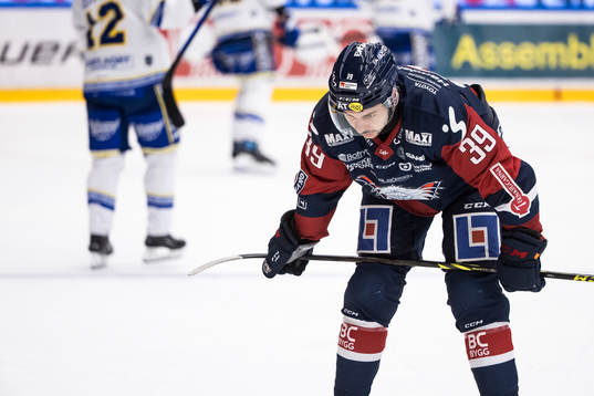 Linköpings Ty Rattie deppar