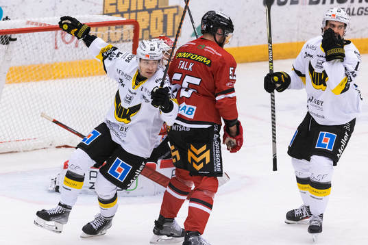 Västerås Sakari Salminen Trevor Cheek jublar