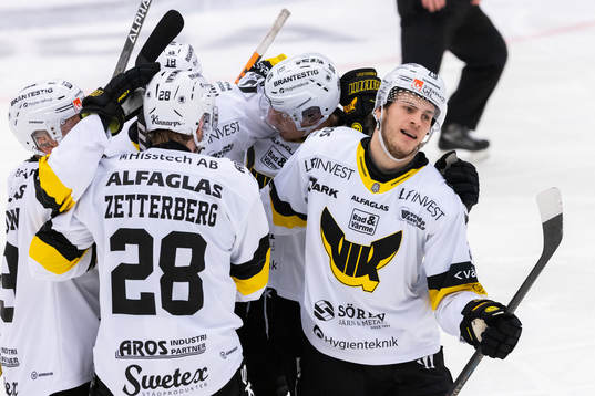 Västerås Gabriel Kangas jublar
