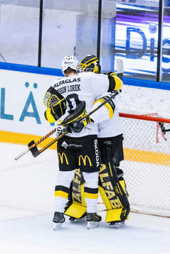 Västerås Jimmie Jansson Lorek och målvakt Ian Blomquist
