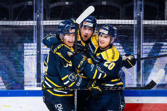 Södertäljes Viktor Liljegren jublar