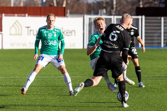 Brages Henry Sletsjøe och Västerås SKs Simon Johansson