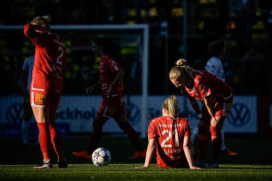 Örebros Berglind Ros Augustdottir har ont