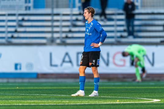 Halmstads Erik Ahlstrand deppar
