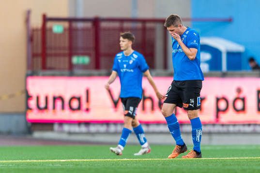 Halmstads Mikael Boman deppar