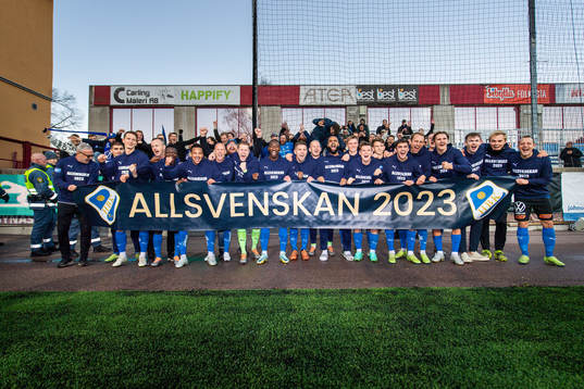 Halmstads spelare säkrar avancemang till Allsvenskan och