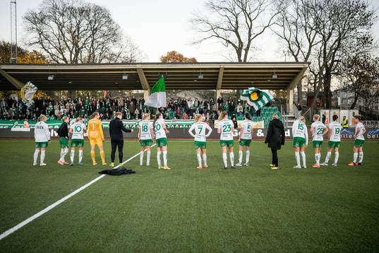 Hammarbys spelare tackar supportrarna