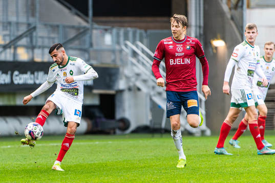 Skövde AIKs Elmar Abraham och Örgrytes Viktor Lundberg