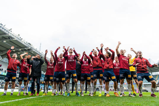 Örgrytes spelare jublar