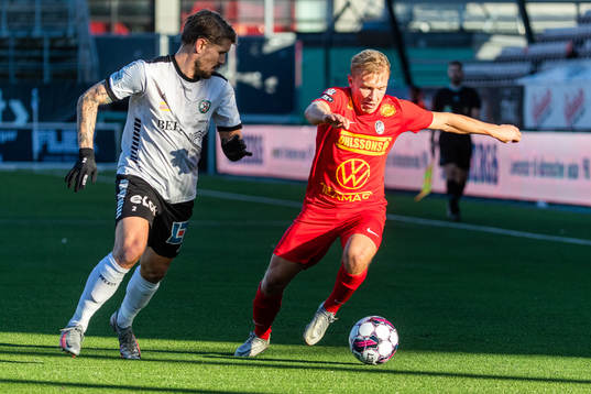 Bläddra bland fler bilder av Fotboll, Superettan, Örebro - Landskrona