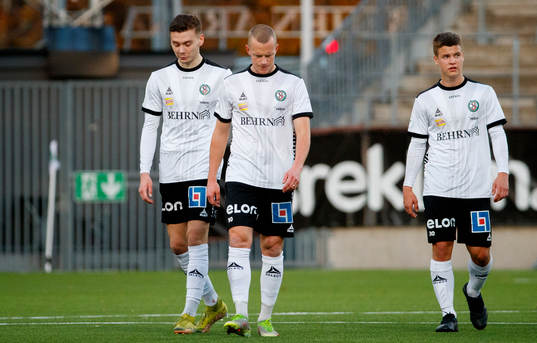 Örebros Jake Larsson, Daniel Gustafsson och Samuel Dahl