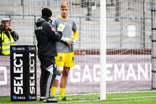 Östers målvakt Mathias Nilsson