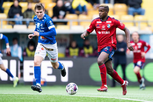 Norrbys Max Andersson och Östers Manasse Kusu