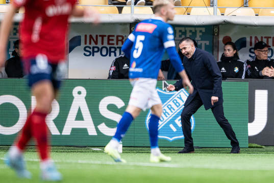 Östers tränare Srdjan Tufegdzic reagerar