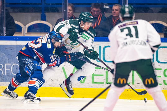 Växjös Lukas Bengtsson och Färjestads Elliot Ståhlberg