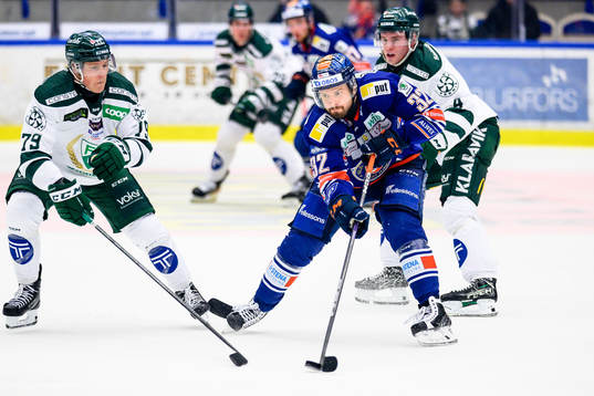Färjestads Patrik Lundh och Växjös Lukas Bengtsson