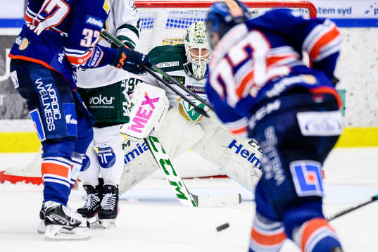 Färjestads målvakt Matthew Tomkins