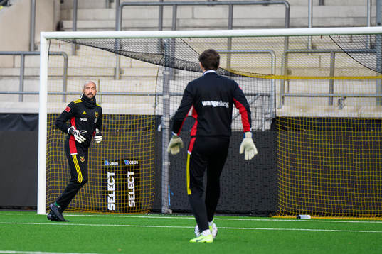 Östersunds målvakt Aly Keita före fotbollsmatchen i