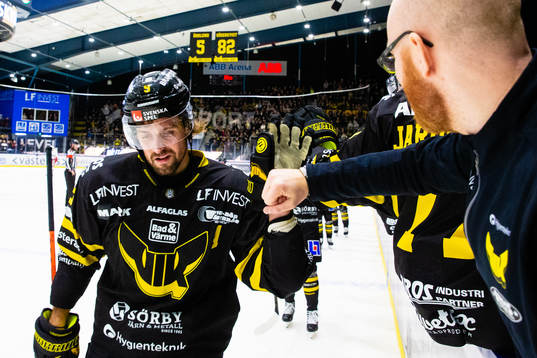 Västerås Mikael Frycklund jublar