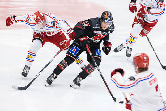 Timrås Sebastian Hartmann och Örebros William Wikman