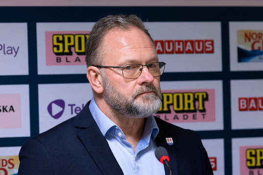 Timrås assisterande tränare Lars Marklund på