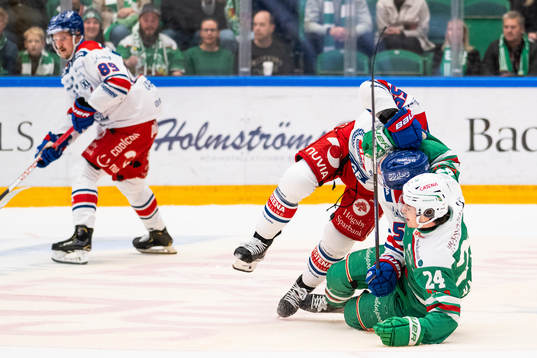Oskarshamns David Quenneville och Rögles Marco Kasper